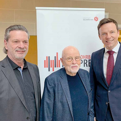 Jürgen Fried, Günter Rohrbach und der Ministerpräsident des Saarlandes, Tobias Hans präsentieren den Günter-Rohrnach-Filmpreis auch auf der Berlinale 